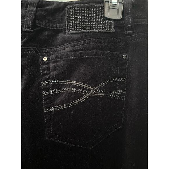 White House Black Market size 6R Black Velvet Pants - Picture 8 of 8